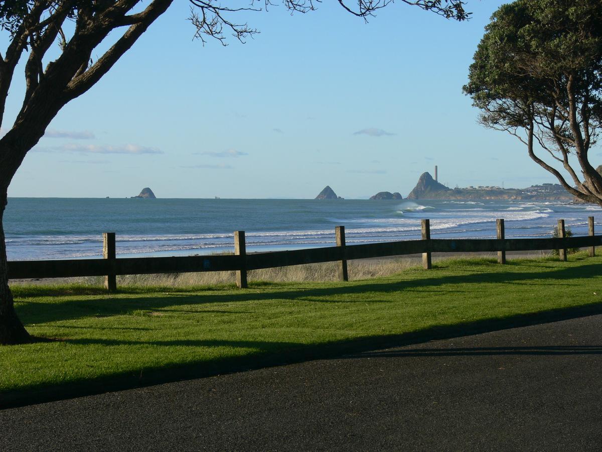 Oakura Beach Holiday Park Exterior foto