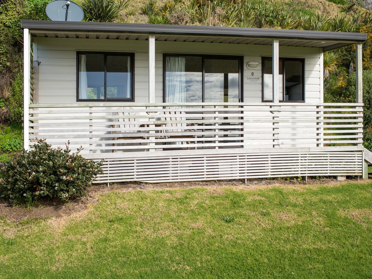 Oakura Beach Holiday Park Exterior foto