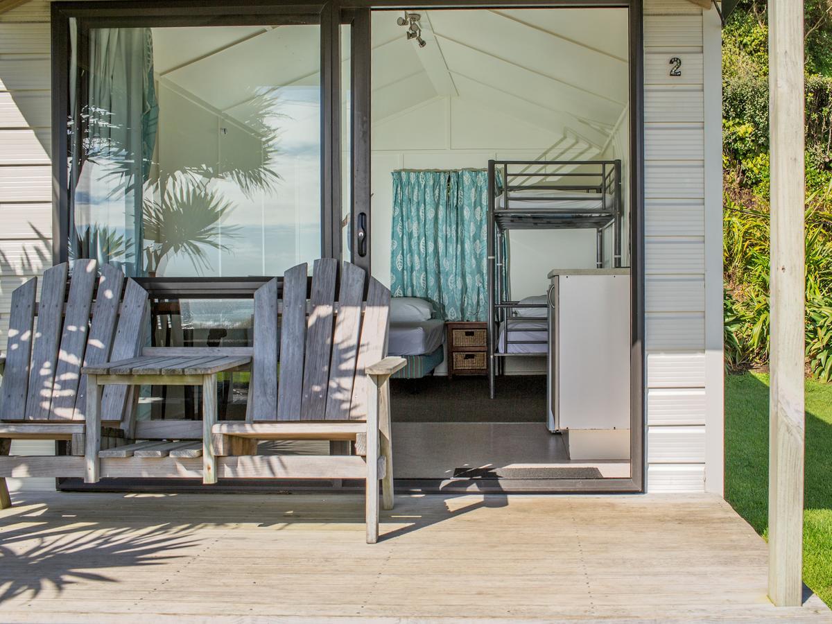 Oakura Beach Holiday Park Exterior foto