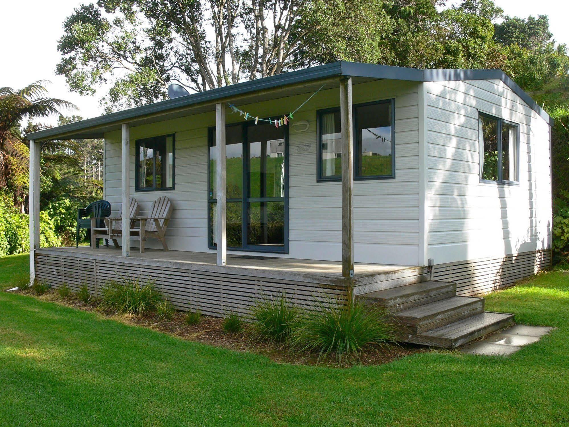 Oakura Beach Holiday Park Exterior foto