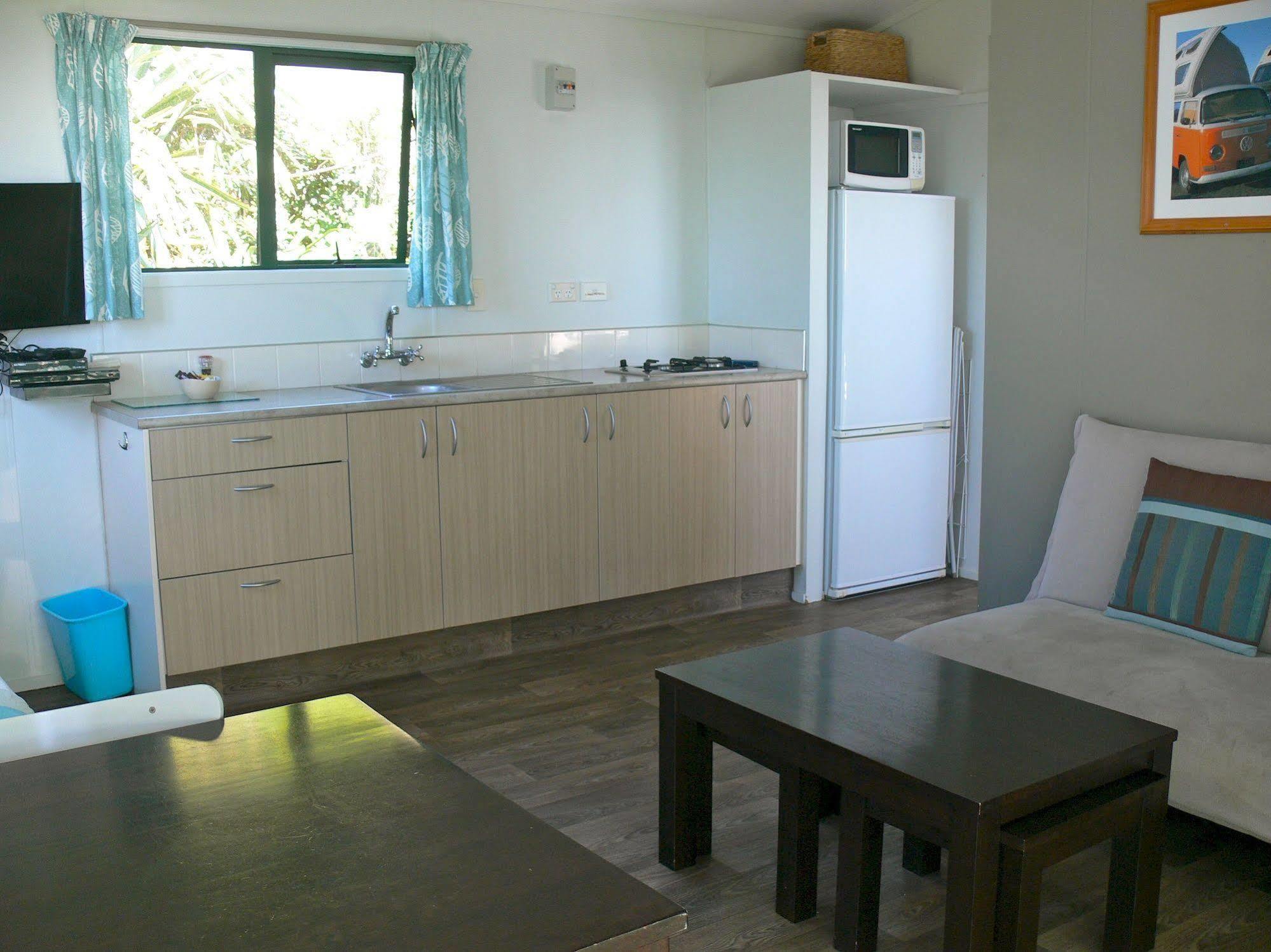 Oakura Beach Holiday Park Exterior foto