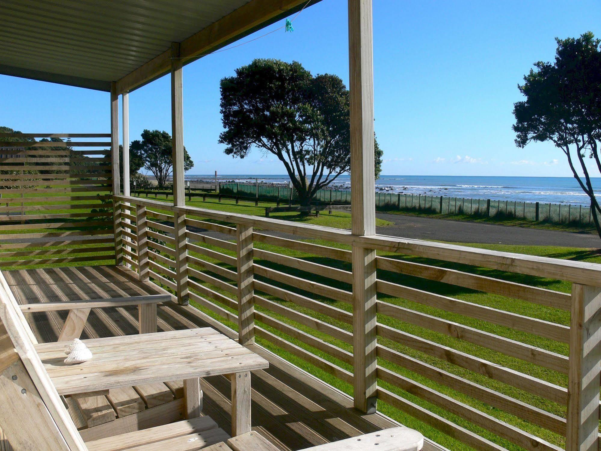 Oakura Beach Holiday Park Exterior foto