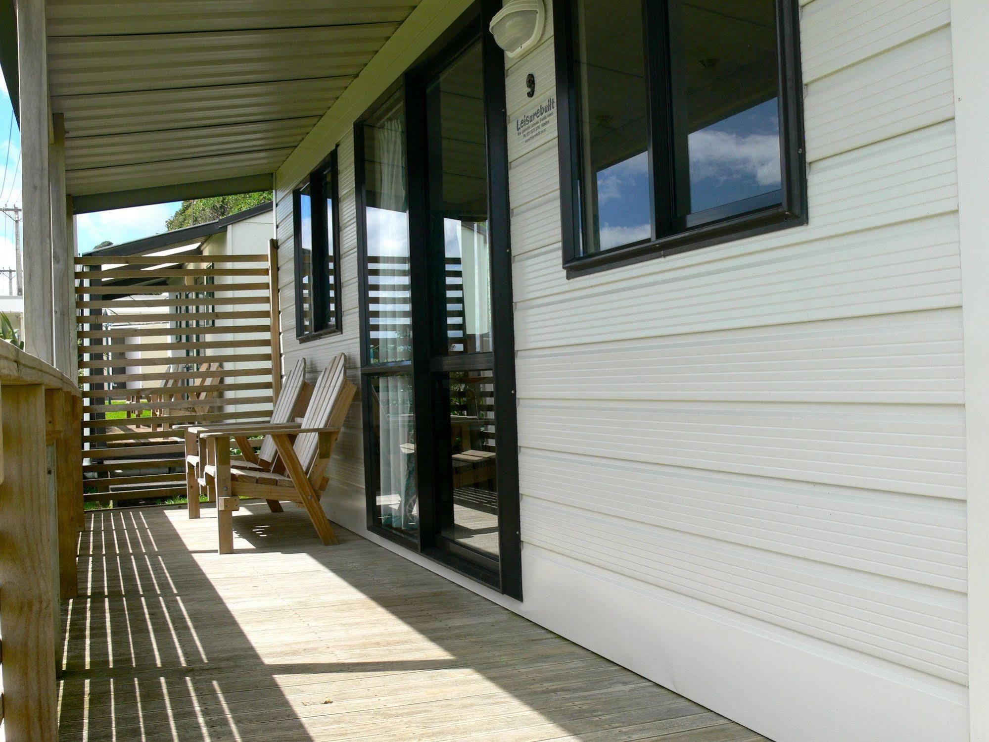 Oakura Beach Holiday Park Exterior foto